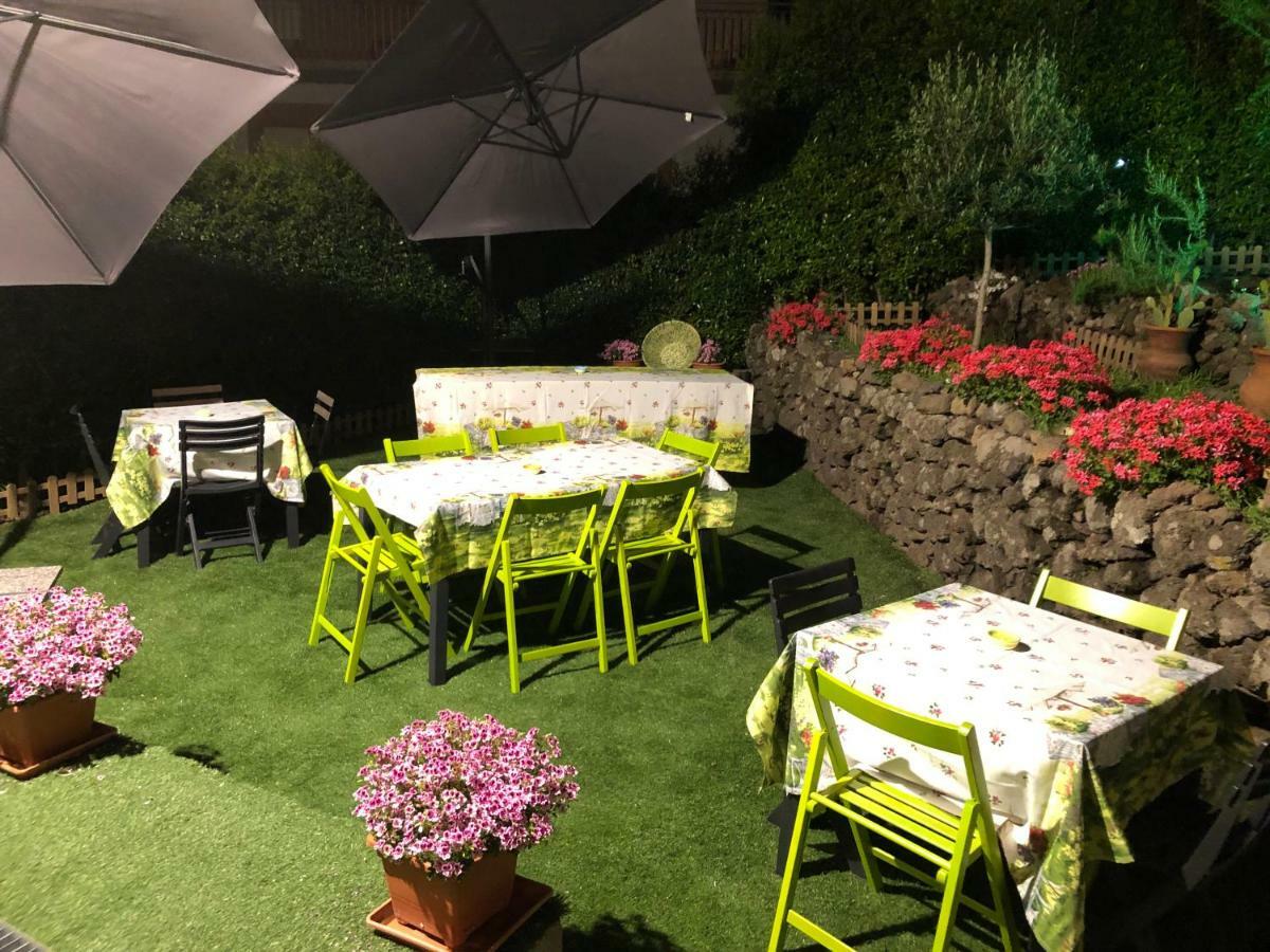 Etna Vintage Hotel Linguaglossa Luaran gambar